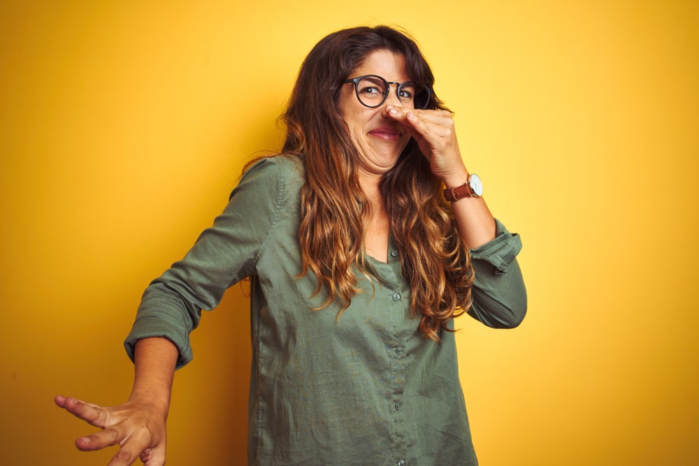 Simple ways to remove the bad smell of sewage