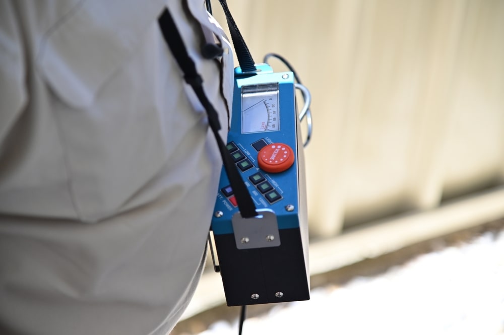 Pipe leak detection with the device