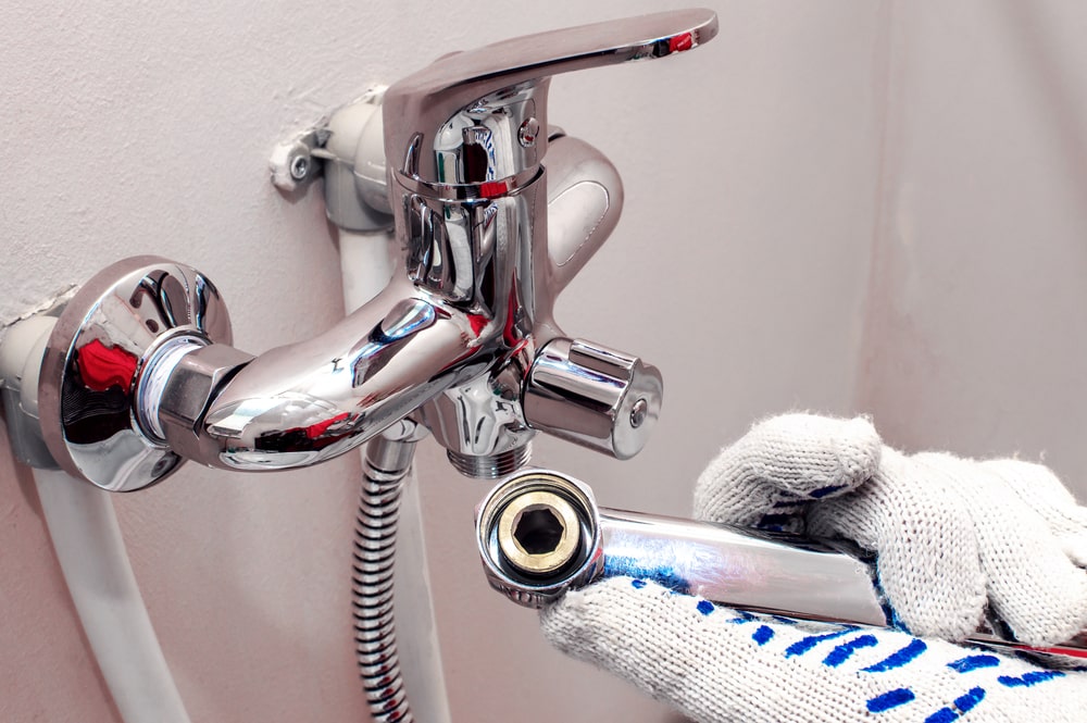 Evaluating the Pros and Cons of Plumbing Services in Richmond Hill